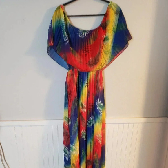 Tropical Off Shoulder Print Dress - Picture 2 of 9